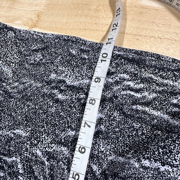 Lululemon Surge Tight 22" Men's Size Medium LM5A82S Excellent Used Condition - Picture 5 of 6